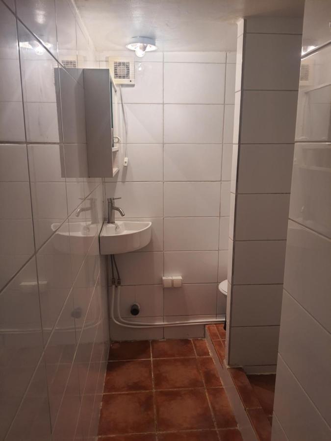 Liten Laegenhet 2 + 2 Pers Fågelfors Exterior foto